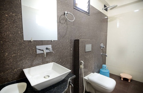 Marhi Hotel | Hotel Pal Residency