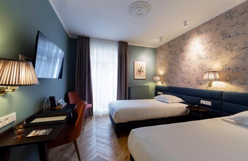 Gare Hotel | Hotel Perrin - former Carlton
