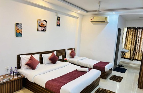 Ahmedabad Hotel | HOTEL PHILIPS