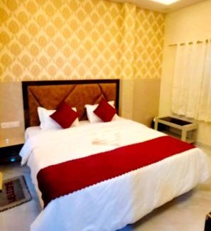 Varanasi House | HOTEL PRAKASH RESIDENCY NEAR KASHI VISHWANATH TEMPLE - Full AC ROOMS