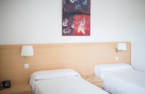 Mijares Hotel | HOTEL PUERTA DE SANTILLANA