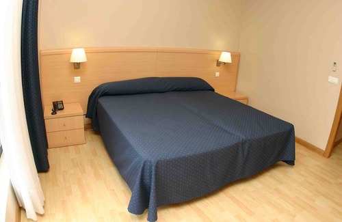 Mijares Hotel | HOTEL PUERTA DE SANTILLANA