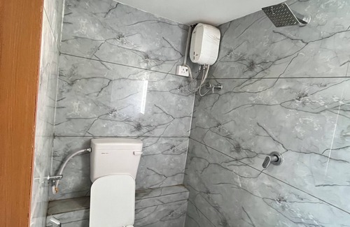 Gandhinagar Hotel | Hotel Radhe Kuudasan