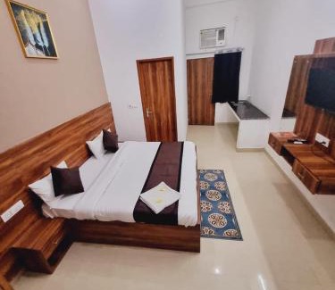 Ayodhya Hotel | Hotel Rama International Ac Rooms Free Wifi Free Pick Up From Railway Station