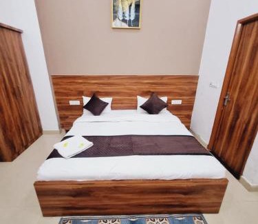 Ayodhya Hotel | Hotel Rama International Ac Rooms Free Wifi Free Pick Up From Railway Station