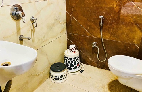 Vijay Nagar Hotel | Hotel Ramaya Inn