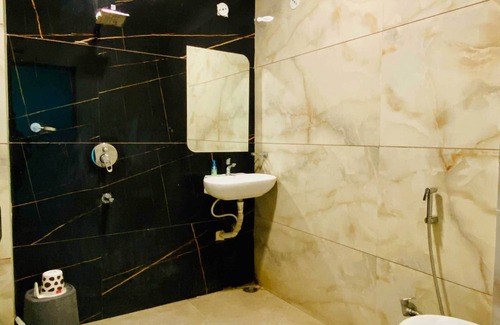 Vijay Nagar Hotel | Hotel Ramaya Inn