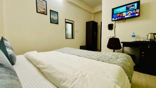 Indore Hotel | Hotel Regency