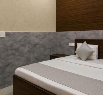 Vrindavan Hotel | Hotel RK Residency By Kri Shiv Vrindavan Near Prem Mandir Marg Free Wifi Free Parking Best family stay in Mathura