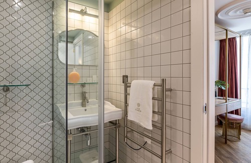 15th Arrondissement Hotel | Hotel Rose Bourbon