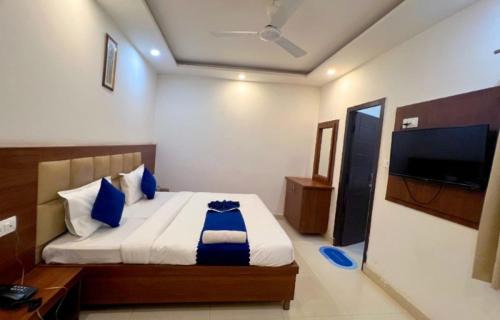 Haridwar Hotel | Hotel Royal aroma by Shradha Residency