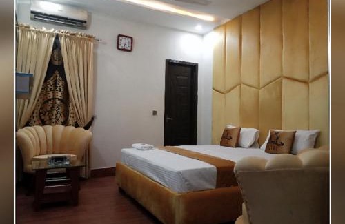 Lahore Hotel | Hotel Royal Galaxy