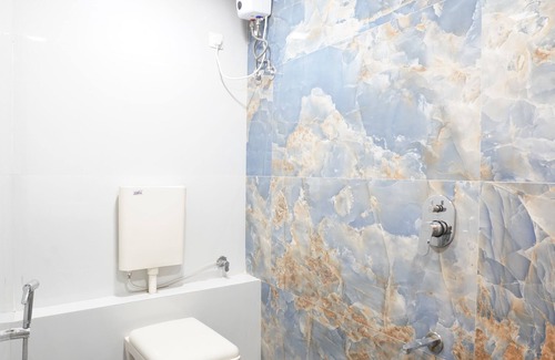 Vile Parle Hotel | Hotel RR Inn