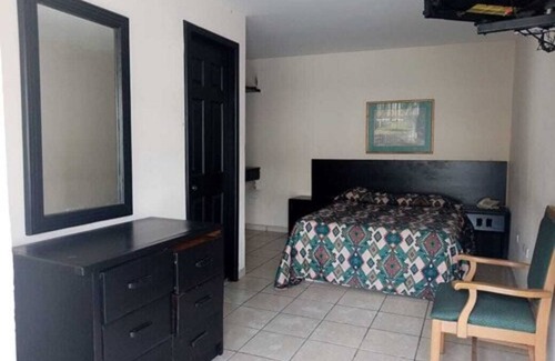 Ciudad Victoria Hotel | Hotel Santander Inn & Suites