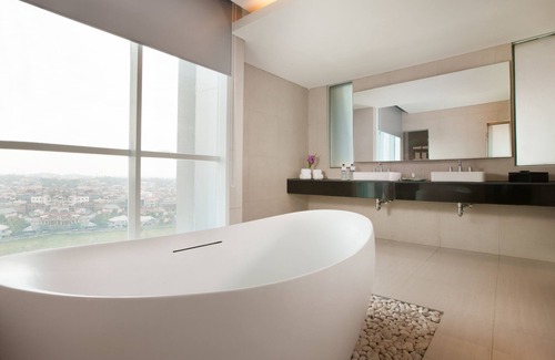 Palembang Hotel | Hotel Santika Radial Palembang