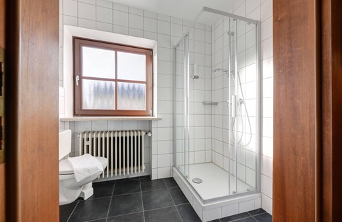 Obermenzing Hotel | Hotel Schleuse