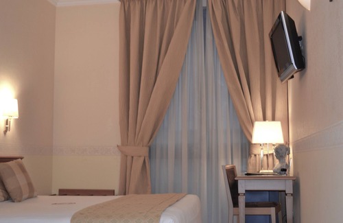 Fiumicino Hotel | Hotel Seccy Boutique Art & Museum