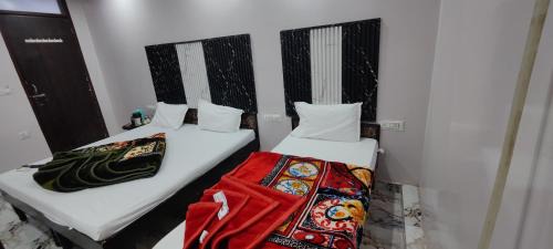 Paharganj House | Hotel Sharda Inn