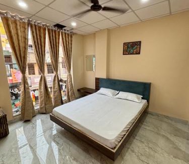 Khattalwada Hotel | Hotel Shri Krishna