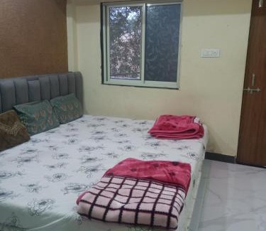 Omkareshwar House | Hotel siddhi vinayak omkareshwar