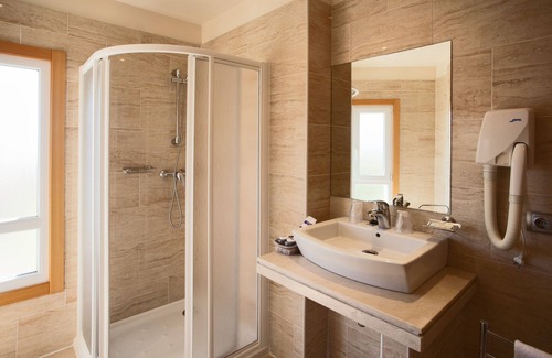 Fisterra Hotel | Hotel Spa Playa Langosteira by Adeloló