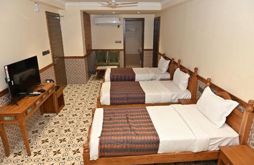Gandhinagar Hotel | Hotel Surya Palace
