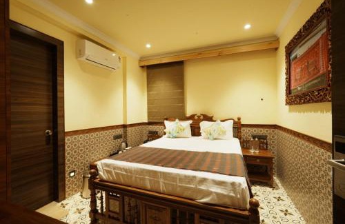 Gandhinagar Hotel | Hotel Surya Palace