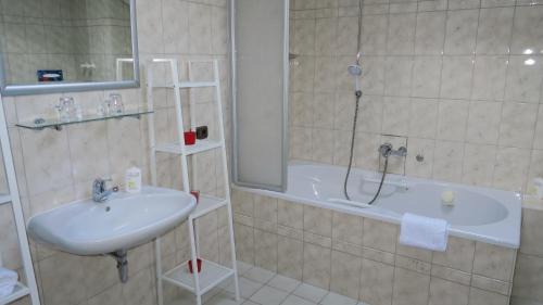 Haiger Hotel | Hotel Tannenhof Haiger