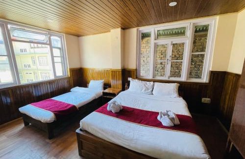 Pelling Hotel | Hotel Tashiling Stay