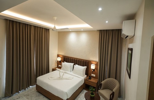 Asansol Hotel | Hotel The Avoir Asansol