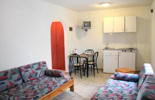 Stalida Apartment | Hotel Thisvi