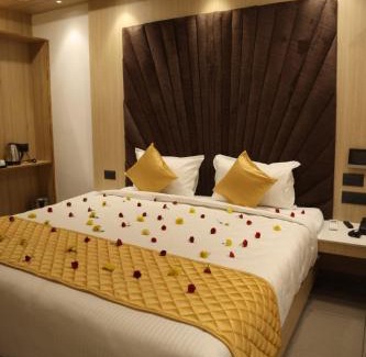 Khattalwada Hotel | Hotel Time Square -Gandhiji Road, Old Bus Stand, Opp clock Tower ,Thanjavur