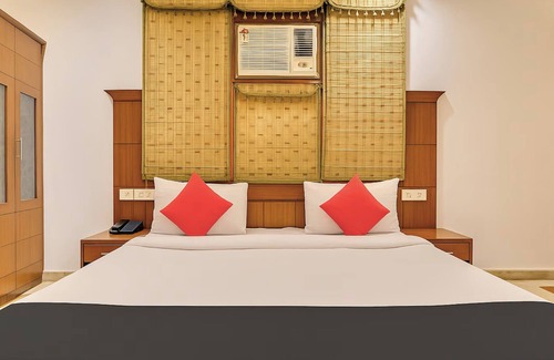Karol Bagh Hotel | Hotel TJS Royale