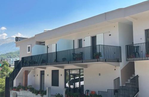 Permet Hotel | Hotel Trifoni