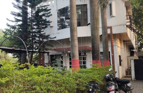 Rau Hotel | Hotel United Grill Indore