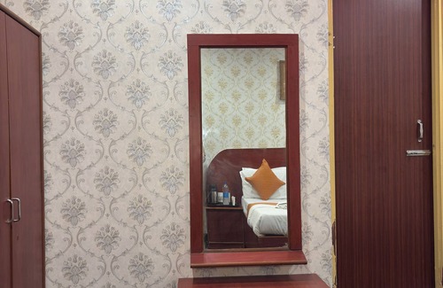 Vaishali Nagar Hotel | Hotel Utsav