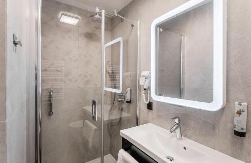 Aniolki Hotel | Hotel Vesper House