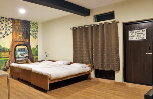 Coonoor Hotel | Hotel Vivek