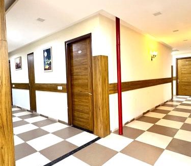 Zirakpur Hotel | Hotel WoodLark Zirakpur Chandigarh # Managed by Sidham Group