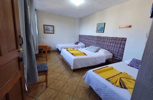 Panajachel Hotel | Hotel y Restaurante Casa Loma