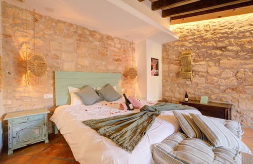 Petra Bed & Breakfast | Hotelet Ca'n Oms Picasso by Rentallorca