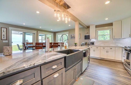 Houghton Lake House | Houghton Lake Home w/Private Dock + Kayaks!