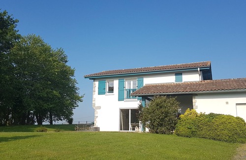 Arcangues House | House 10 people ideally located between sea and montagen