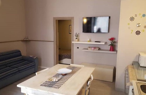 Terrasini Apartment | House 100m from the beach