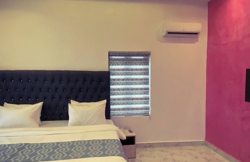 Abuja Hotel | House 40 Residence