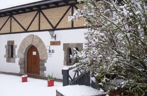 Aurizberri Cottage | House, apartment Oihan-Eder for 4 people