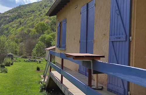 Aspet House | House at the foot of the mountain