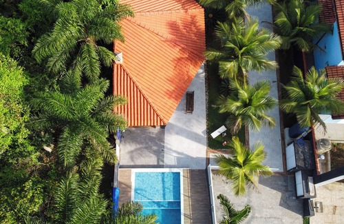 Balneario Mogiano House | HOUSE WITH 5 SUITES AND HEATED POOL IN GATED COMMUNITY IN PARADISE OF BORACEIA!