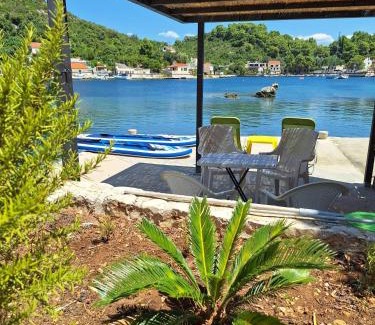 Okuklje House | House Daniva