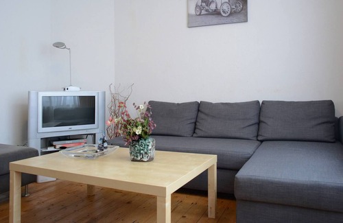 Hommert House | House Hommert 5 Large Bedrooms 10 Single Beds-Wifi